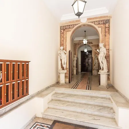 Amazing 3 Bedrooms Prati Vatican Apartment Rome